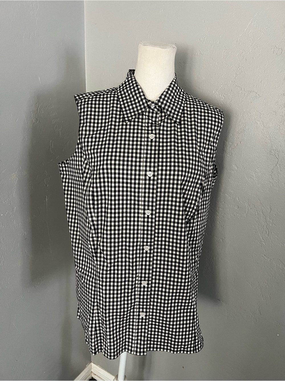 Liz Claiborne Black and White Gingham Button-Down Shirt
